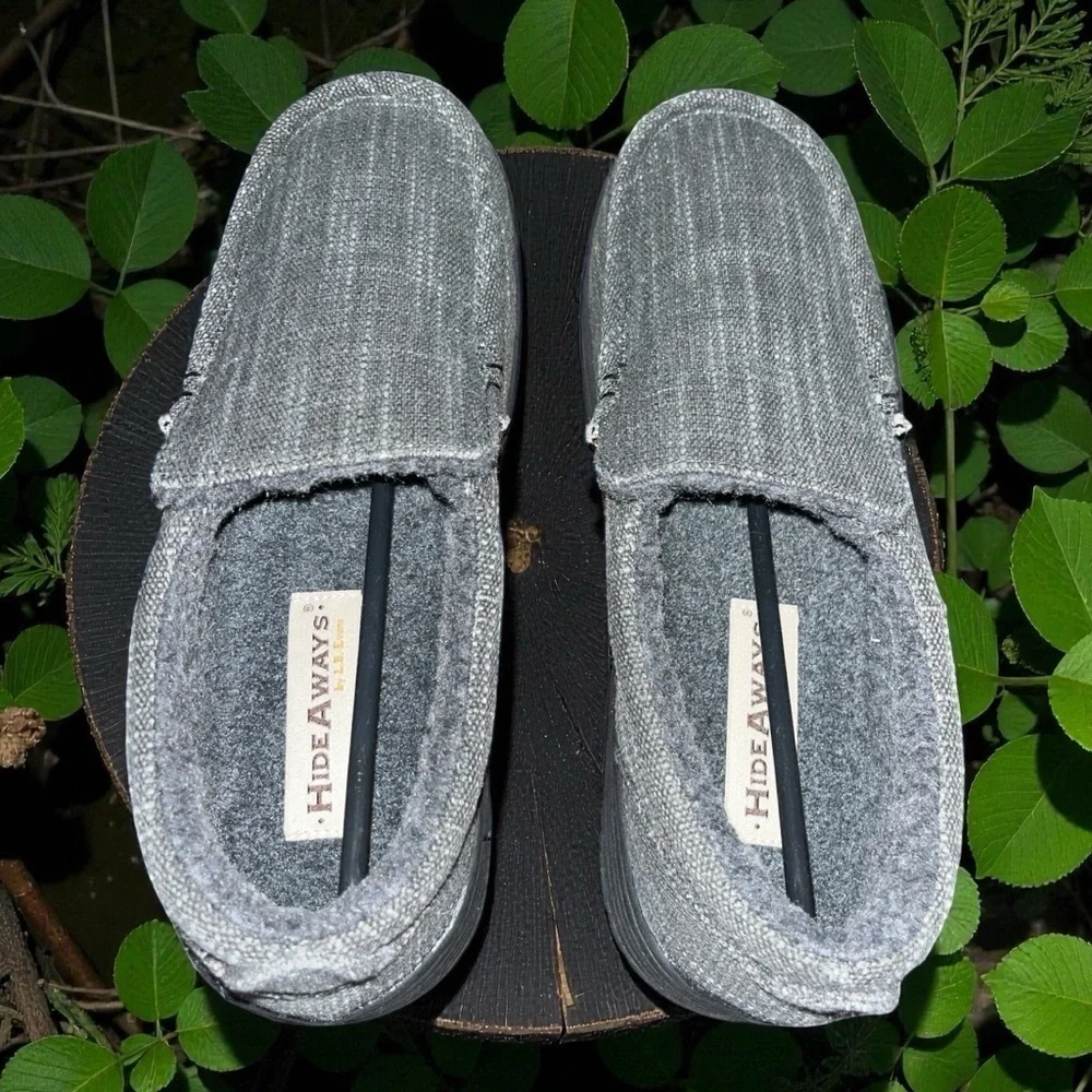 New MENS Hideaways by LB Evans Mardel Cozy Charcoal Slippers SIZE 8 and 9 avail